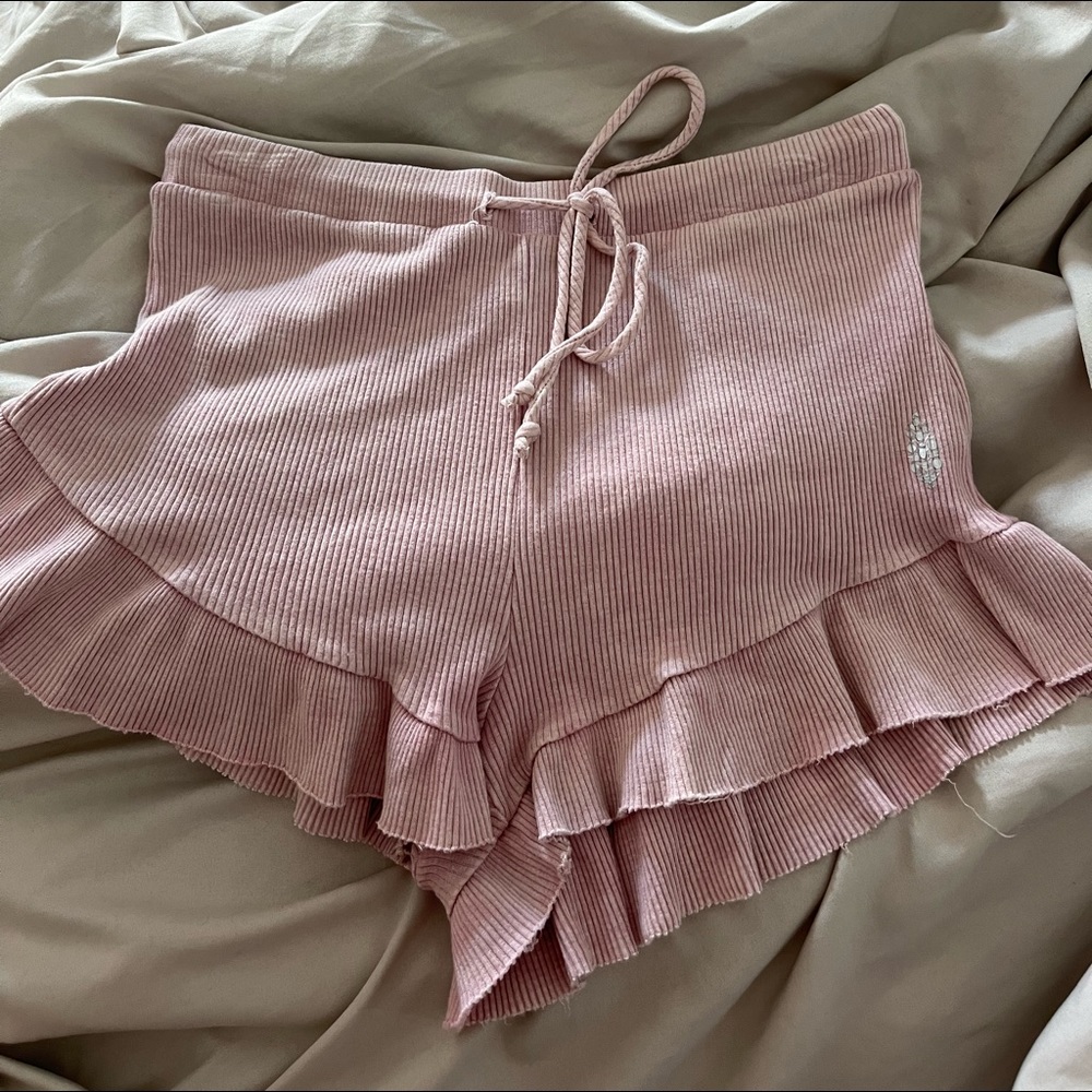 FREE PEOPLE RUFFLE SHORTS